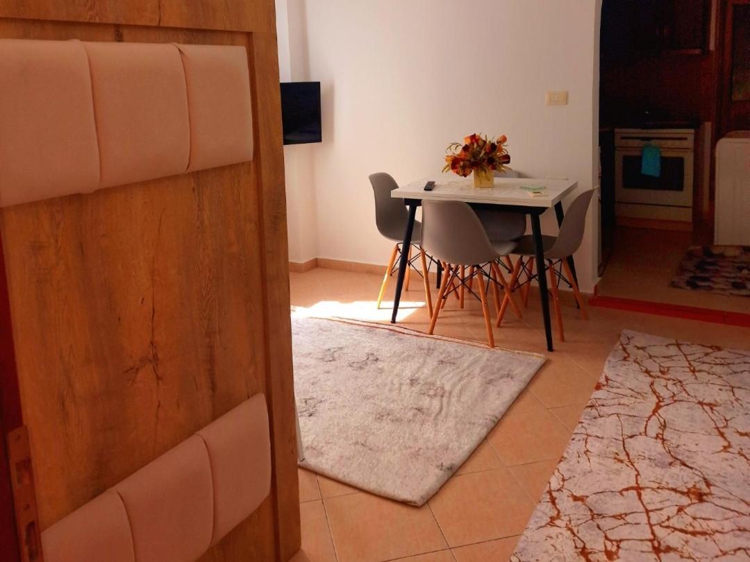 Apartment Antigona Gjirokastër Quarto foto
